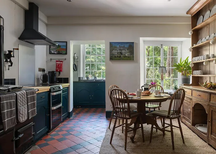 The Cors Country House
